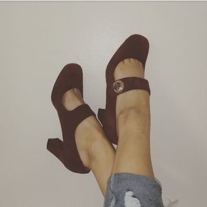 Vintage Style Ruby Heals